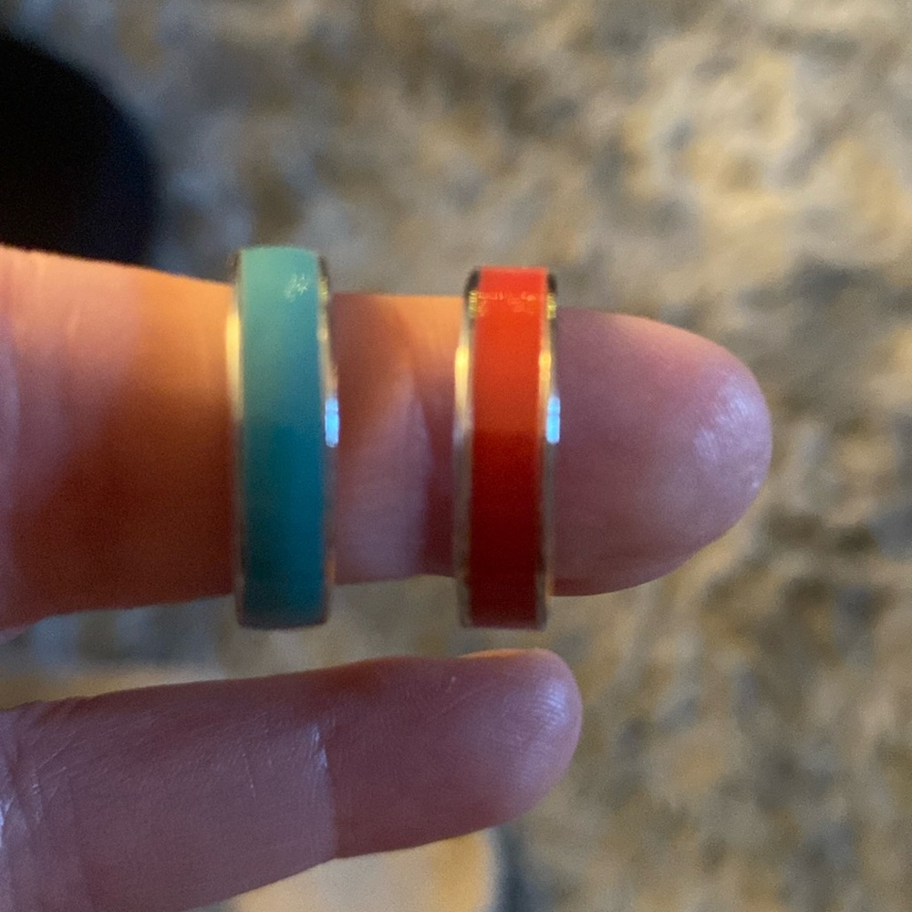 Elegant Silver, cream, teal and red rings. Set of 3❤️Excellent condition!